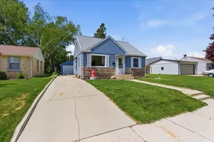 1614 S 22nd St, Sheboygan, WI 53081 - Photo 3