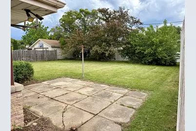 3859 E Whittaker Ave, Cudahy, WI 53110 - Photo 5
