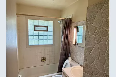 3859 E Whittaker Ave, Cudahy, WI 53110 - Photo 13