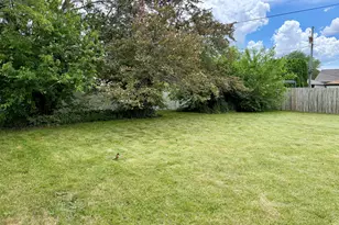 3859 E Whittaker Ave, Cudahy, WI 53110 - Photo 15