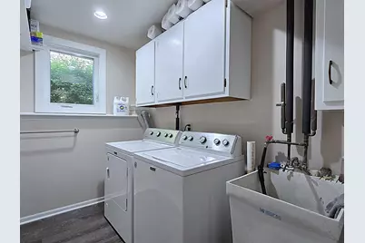 N111W16302  Catskill Ln, Germantown, WI 53022 - Photo 31