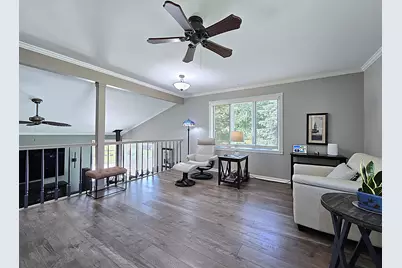 N111W16302  Catskill Ln, Germantown, WI 53022 - Photo 7