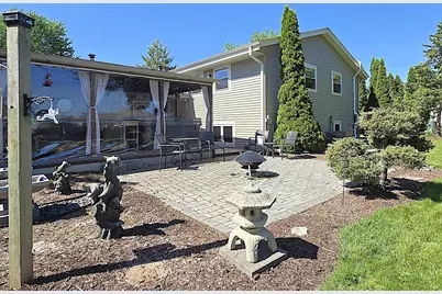 N111W16302  Catskill Ln, Germantown, WI 53022 - Photo 41