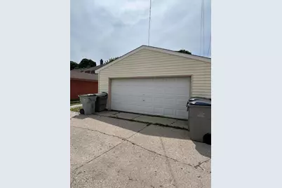 3924 S 2nd St, Milwaukee, WI 53207 - Photo 5