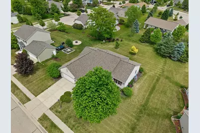 1345  Bluebird Dr, Oconomowoc, WI 53066 - Photo 35