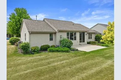 1345  Bluebird Dr, Oconomowoc, WI 53066 - Photo 43