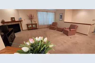 6235 S Creekside Dr #19, Cudahy, WI 53110 - Photo 5
