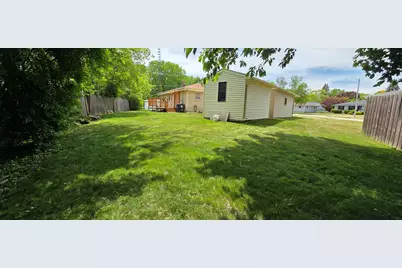1709  Mercury Cir, Racine, WI 53404 - Photo 5