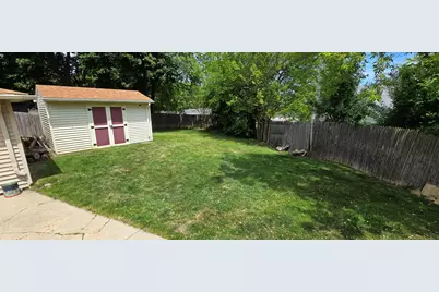 1709  Mercury Cir, Racine, WI 53404 - Photo 7