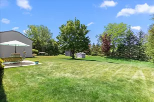 1514 Ravine Forest Dr, West Bend, WI 53090 - Photo 49