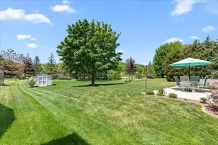 1514 Ravine Forest Dr, West Bend, WI 53090 - Photo 41