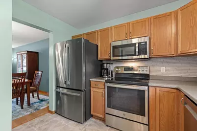 1514  Ravine Forest Dr, West Bend, WI 53090 - Photo 11