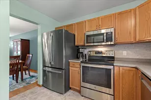 1514 Ravine Forest Dr, West Bend, WI 53090 - Photo 11