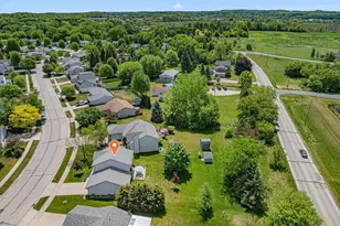 1514 Ravine Forest Dr, West Bend, WI 53090 - Photo 55