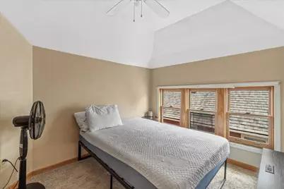 2960 N Maryland Ave #2962, Milwaukee, WI 53211 - Photo 35
