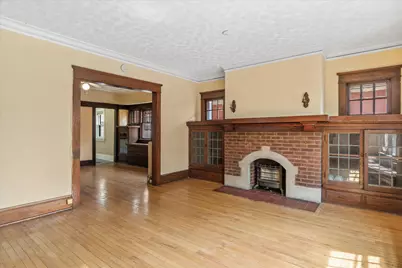 2960 N Maryland Ave #2962, Milwaukee, WI 53211 - Photo 3