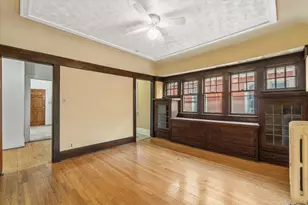 2960 N Maryland Ave, Milwaukee, WI 53211 - Photo 9
