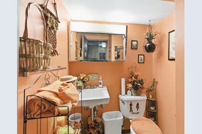 6126 W Port Ave, Milwaukee, WI 53223 - Photo 21