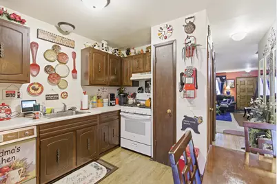 6126 W Port Ave, Milwaukee, WI 53223 - Photo 9