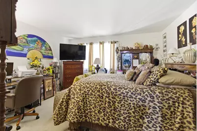 6126 W Port Ave, Milwaukee, WI 53223 - Photo 15