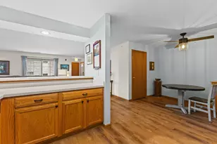 9342 W Loomis Rd, Franklin, WI 53132 - Photo 11
