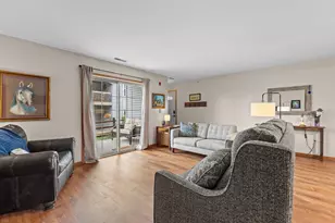 9342 W Loomis Rd, Franklin, WI 53132 - Photo 5