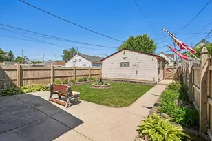 2354 S 32nd St, Milwaukee, WI 53215 - Photo 27