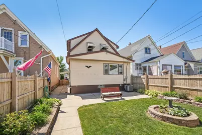 2354 S 32nd St, Milwaukee, WI 53215 - Photo 29