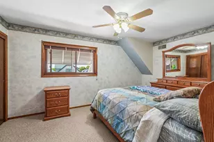 2354 S 32nd St, Milwaukee, WI 53215 - Photo 15