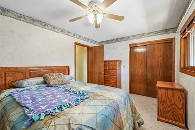 2354 S 32nd St, Milwaukee, WI 53215 - Photo 13