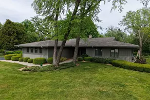 2735 Fenceline Rd, Racine, WI 53406 - Photo 7