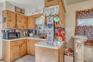 6560 N 54th St, Milwaukee, WI 53223 - Photo 5