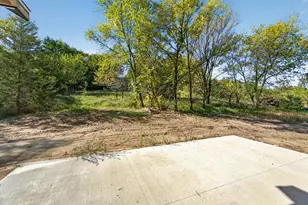 101 Autumn Dr, Newburg, WI 53095 - Photo 15
