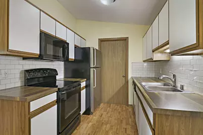 3938  81st St #F, Kenosha, WI 53142 - Photo 5