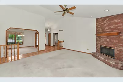 N22W26761  Shooting Star Rd, Pewaukee, WI 53072 - Photo 9