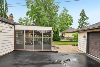 W151N8313  Thomas Dr, Menomonee Falls, WI 53051 - Photo 33