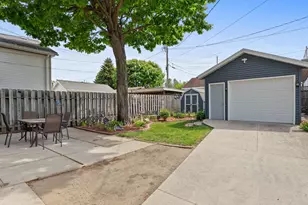 1811 N 2nd St, Sheboygan, WI 53081 - Photo 5