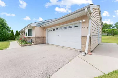 7216 W Layton Ave, Greenfield, WI 53220 - Photo 31
