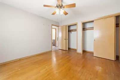 7216 W Layton Ave, Greenfield, WI 53220 - Photo 15