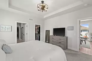 9644 S Bergamont Dr, Franklin, WI 53132 - Photo 29