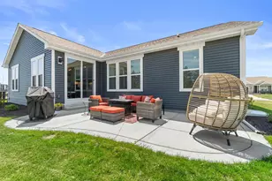9644 S Bergamont Dr, Franklin, WI 53132 - Photo 45