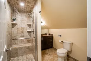 1309 S 91st St, West Allis, WI 53214 - Photo 21