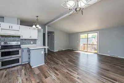 10404  268 Ave, Salem Lakes, WI 53179 - Photo 9