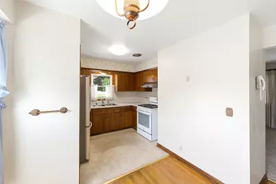3520  Knoll Pl, Racine, WI 53403 - Photo 7