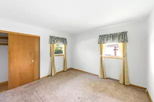 3520 Knoll Pl, Racine, WI 53403 - Photo 11