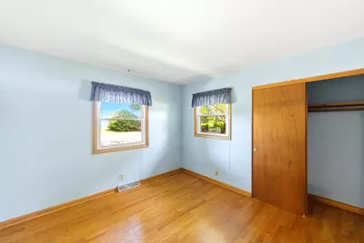 3520  Knoll Pl, Racine, WI 53403 - Photo 15