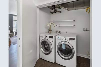 1550 E Royall Pl #1106, Milwaukee, WI 53202 - Photo 25