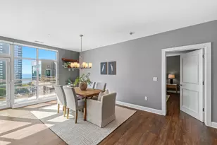 1550 E Royall Pl, Milwaukee, WI 53202 - Photo 21