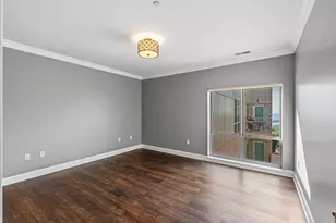 1550 E Royall Pl, Milwaukee, WI 53202 - Photo 27