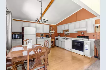 3815 W Twin Ln, Kossuth, WI 54241 - Photo 11